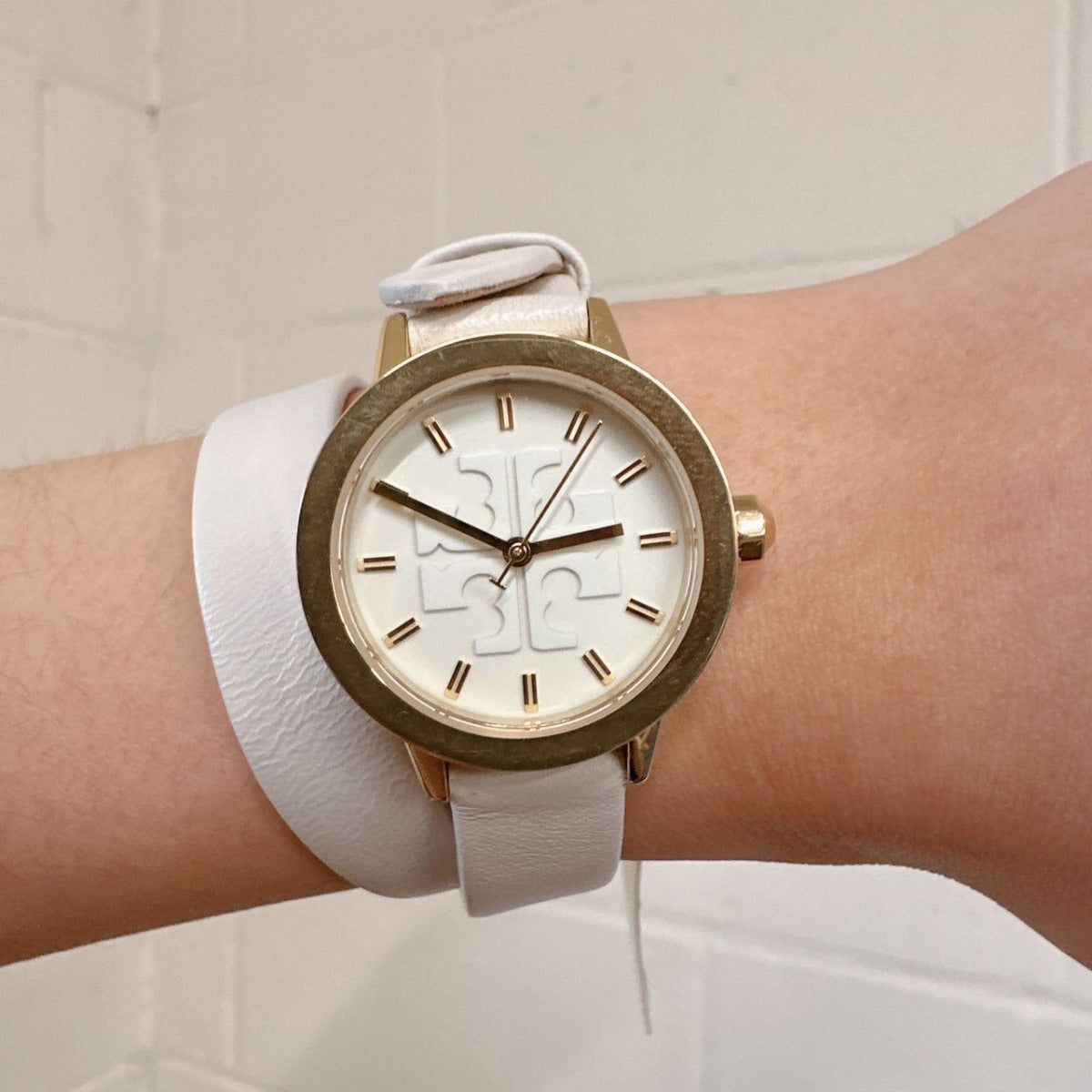 Tory Burch TBW2002 Women's Gigi Gold Stainless Leather Wrap Watch 28mm Tory Burch TBW2002 Women's Gigi Gold Stainless Leather Wrap Watch 28mm